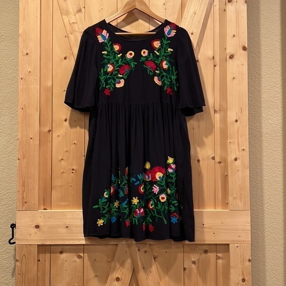 Riviera Sun Rayon Crepe Short Black Dress with Multicolored Embroidery No Size - Picture 3 of 7